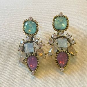 Beautiful stone lightweight earrings. Gold color finish. Green and purple stone.